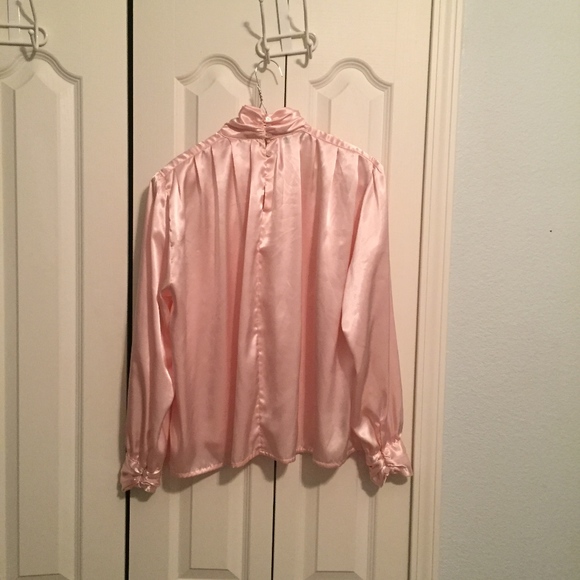 Light pink Vintage Blouse - Picture 3 of 8